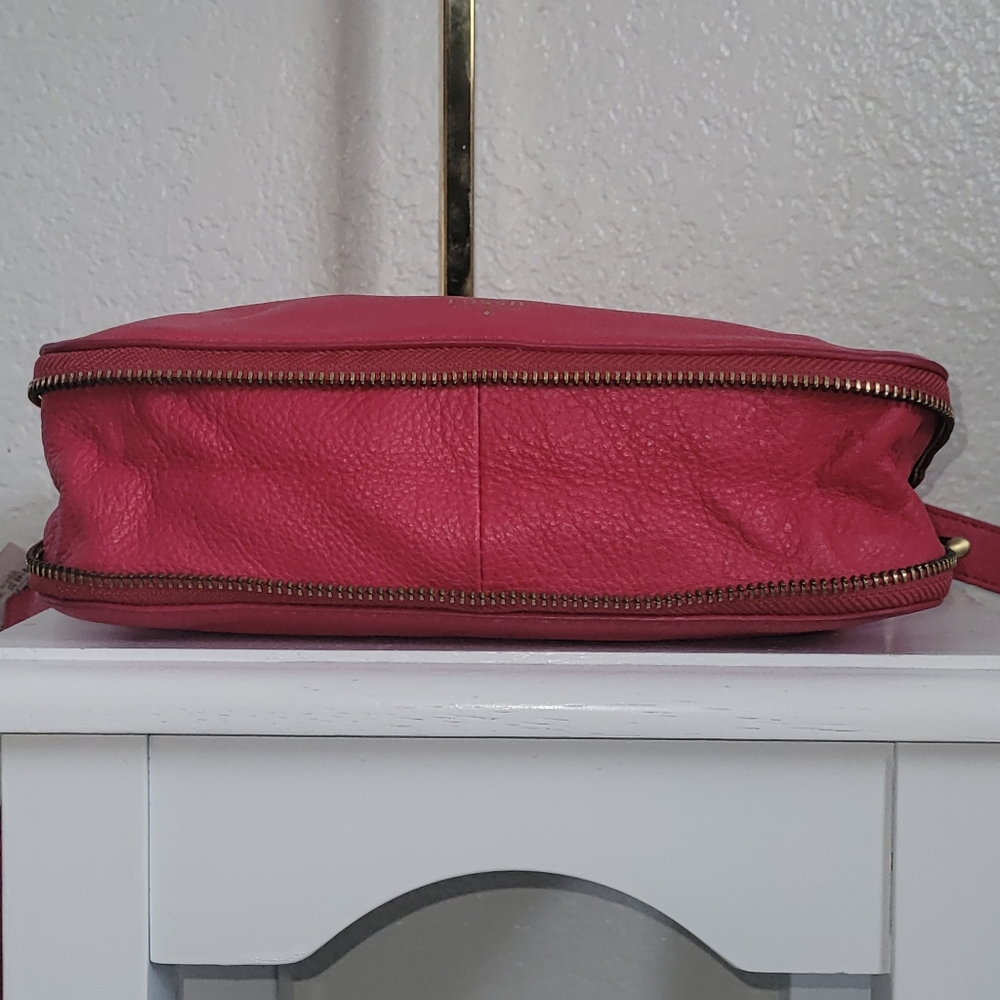 NWT Fossil Pink Pebble Leather/ Cowhide Crossbody/Shoulder Bag Adjustable Strap - Picture 8 of 16